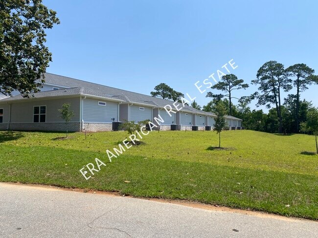 Building Photo - 953 Skylark Rd
