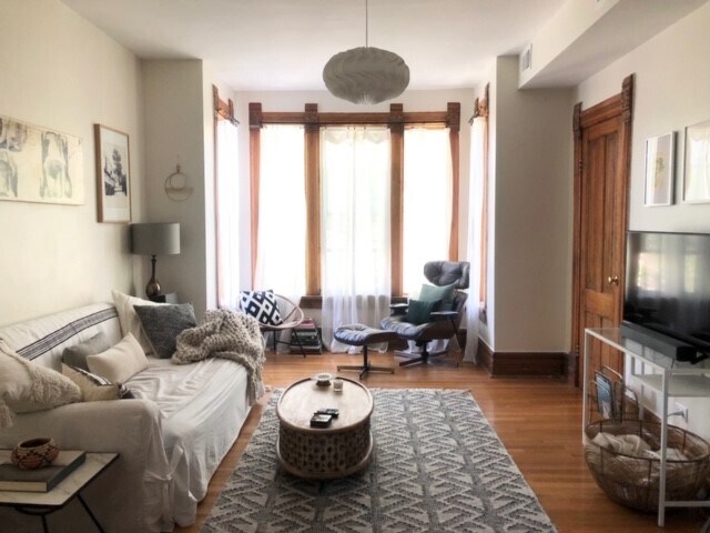 Living room, bay window - 1235 N Marion Ct