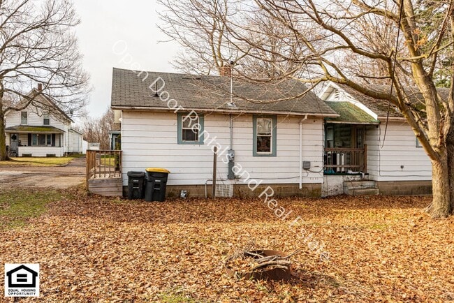 Building Photo - 122 N Grant St