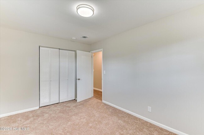 Building Photo - 1831 Cottonwood Dr