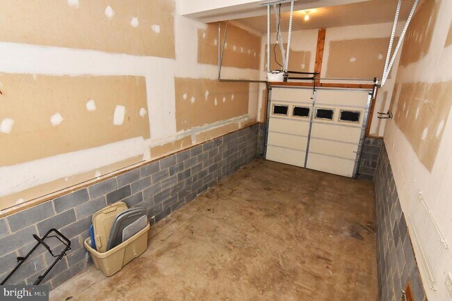 Building Photo - 603 Panther Dr