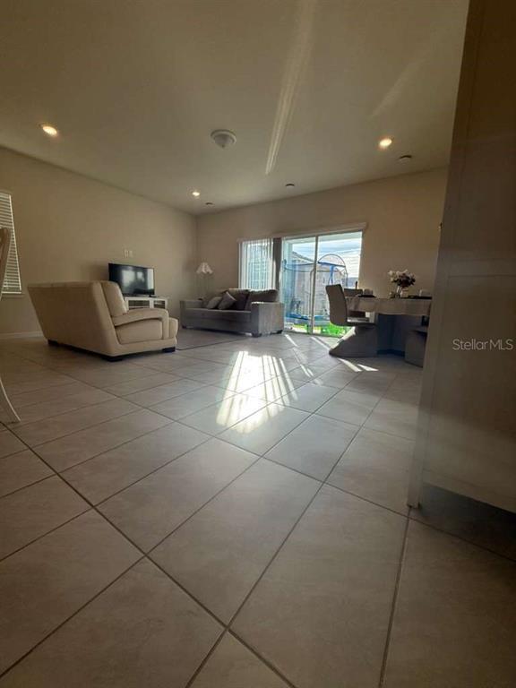 Building Photo - 2579 Winsome Wy