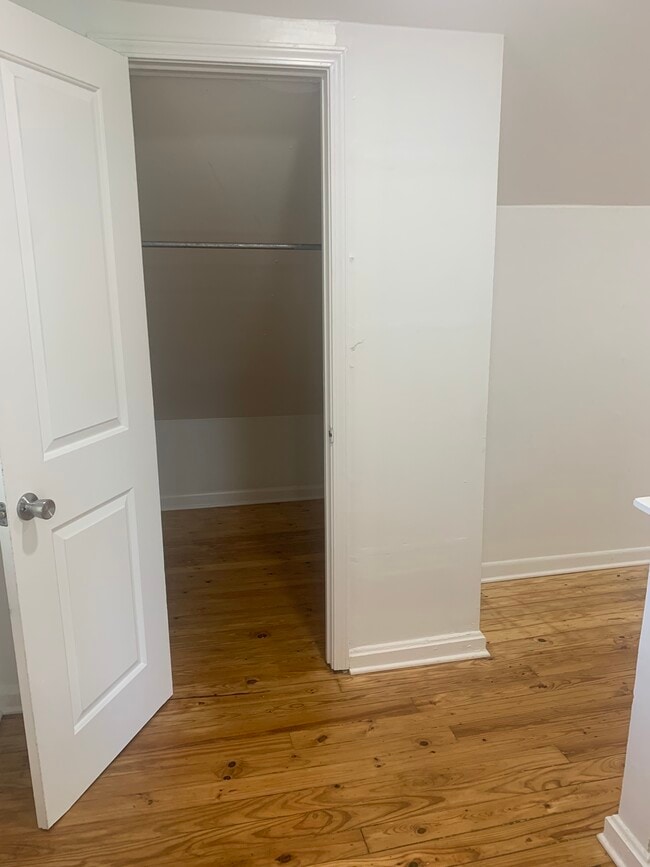 Building Photo - 2328 Johnson Ferry Rd NE