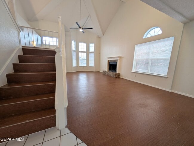 Building Photo - 3149 Crazy Horse Dr