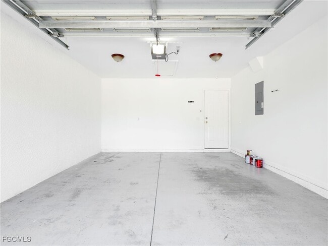 Building Photo - 1543 Hightower Ave S