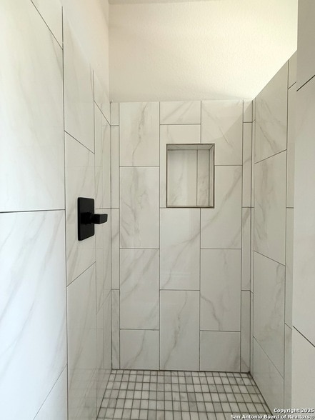 Building Photo - 3274 I-35