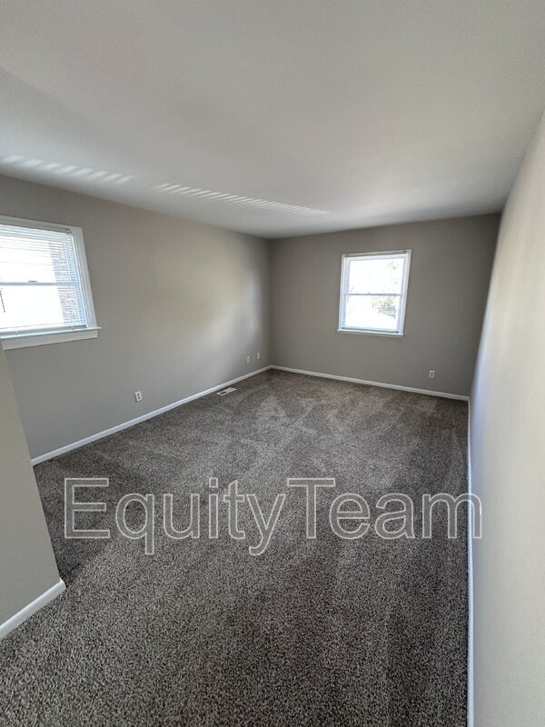 Building Photo - 517 Brunswick Dr