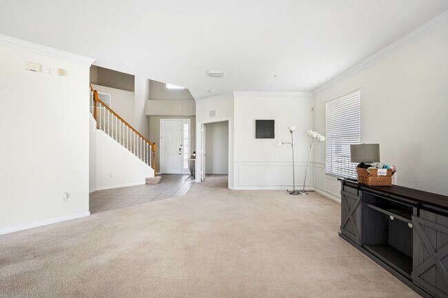 Building Photo - 4/3.5 in Wesley Chapel!