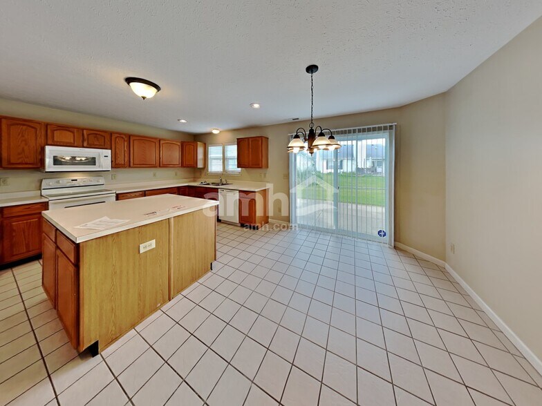 Building Photo - 529 Austrian Way