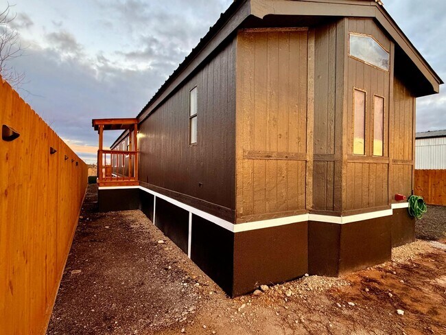 Building Photo - 1133 Rd 5823