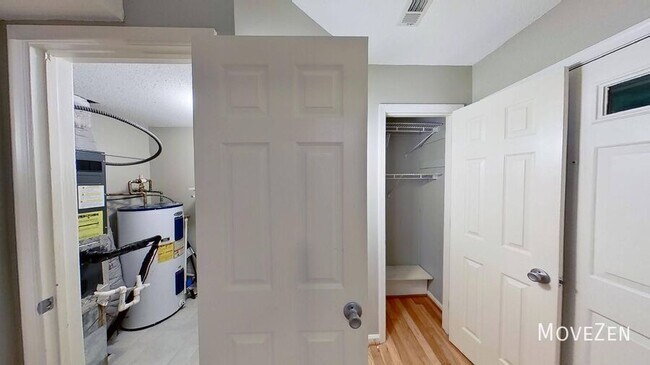 Building Photo - 4233 Baylor St