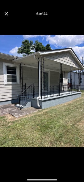 Primary Photo - 3110 Riverside Dr