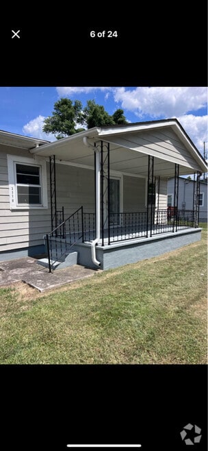 Building Photo - 3110 Riverside Dr