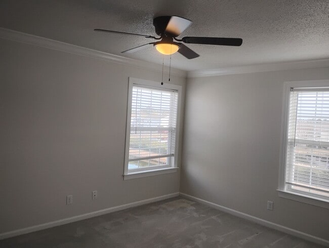 Building Photo - Southbridge VI Unit 2268K