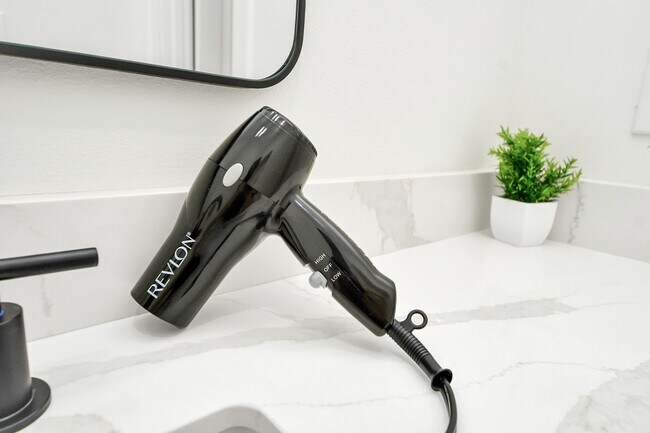 Building Photo - 3907 Maggie St