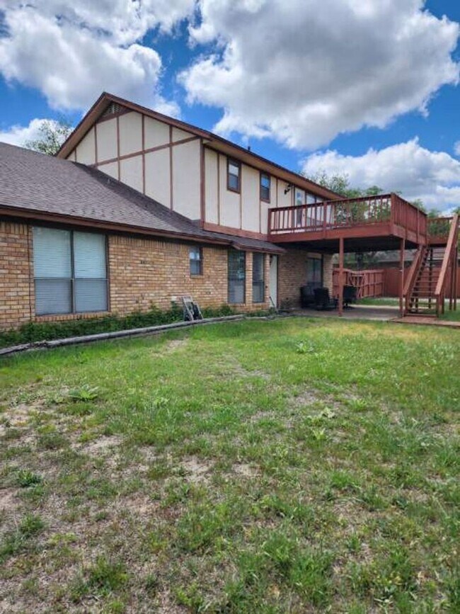 Building Photo - Boasting view  of Copperas Cove