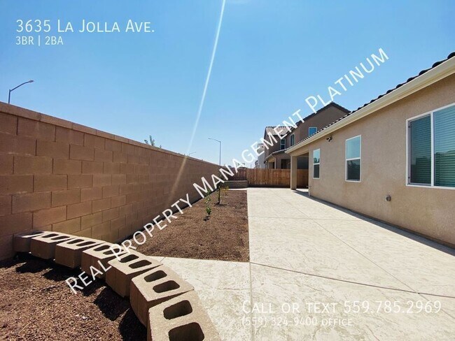 Building Photo - 3635 La Jolla Ave