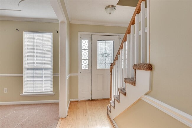 Building Photo - 2102 Howard Mill Rd