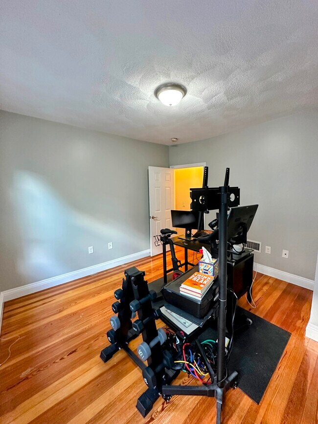 BR #3 - 20 Princeton St