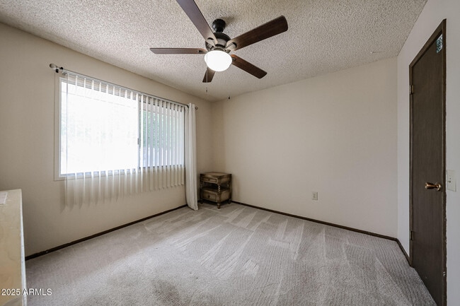 Building Photo - 9714 W Terrace Ln