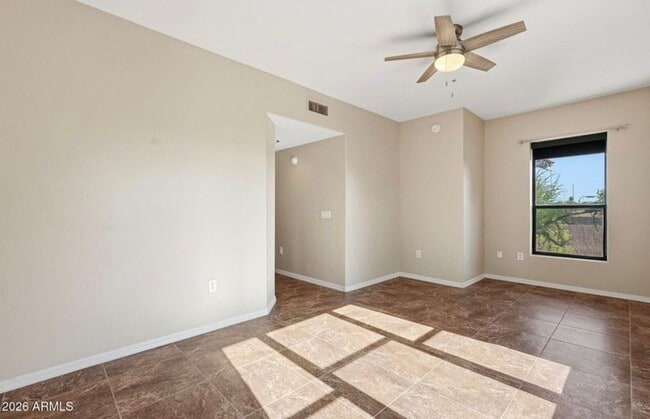 Building Photo - 20660 N 40th St