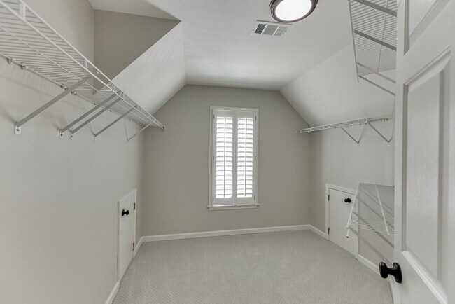 Building Photo - 295 Crown Vetch Ln