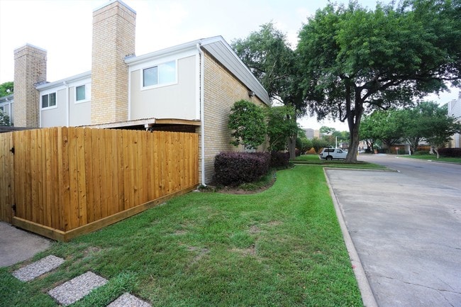 Building Photo - Charming Updated Two-Story Home in Gated C...