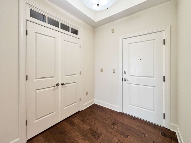 Building Photo - A 2 BR Lifestyle of Luxury at One Vinings Mountain!