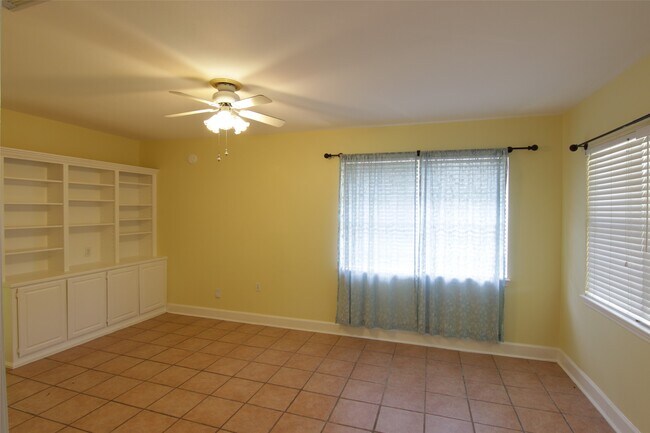 Building Photo - 6601 Stroud Dr
