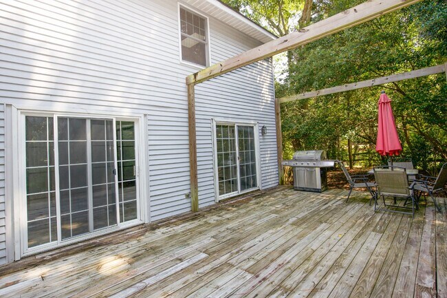 Building Photo - "3-Bedroom Home on Fox Hunt Lane in Southern Pines – Cozy Living Awaits!"