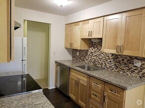 Building Photo - Great Lake Sammamish condo