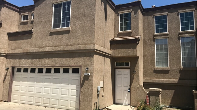 Building Photo - 1164 Goble Ct