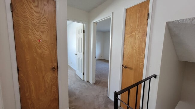 Building Photo - 5511 Eagles Ln