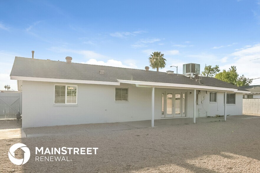Building Photo - 7215 N 37th Ave