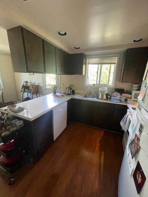 Building Photo - 1701 Lakeway Dr
