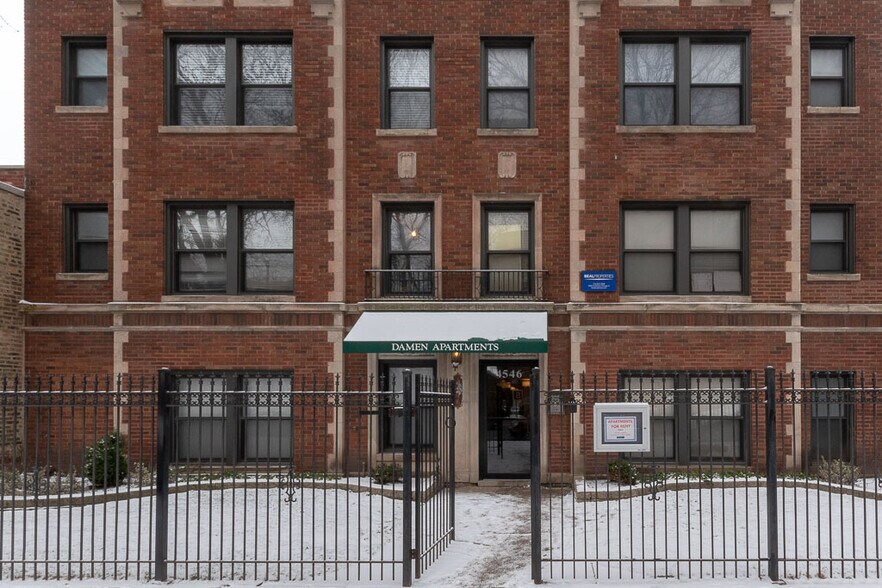 Building Photo - 4542 N Damen Ave