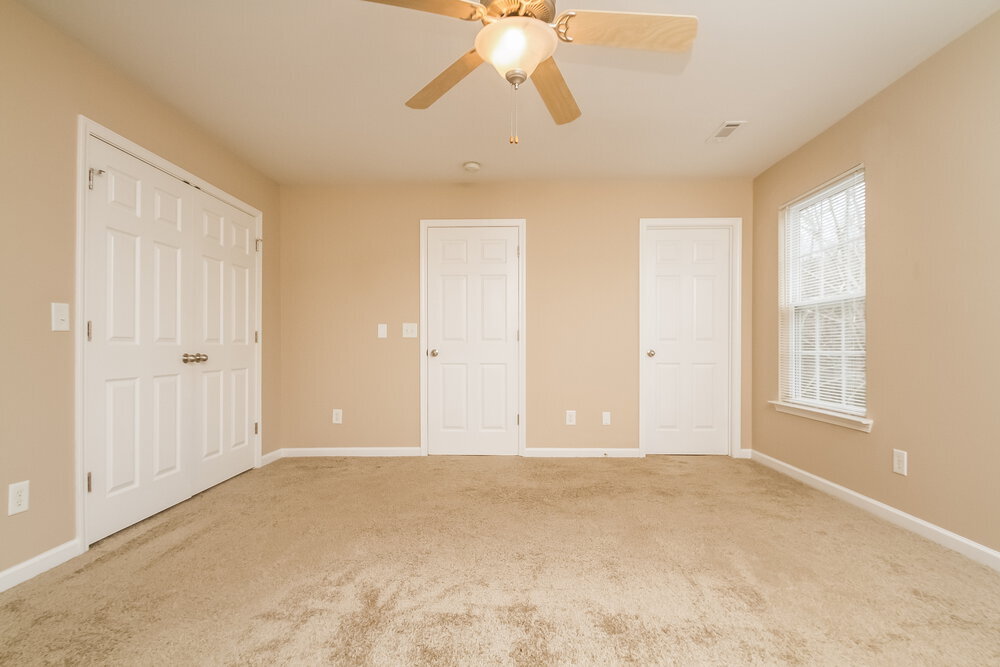 Building Photo - 1549 Bridgecrest Dr