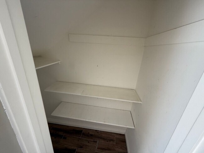 Building Photo - 4038 Argyle Dr