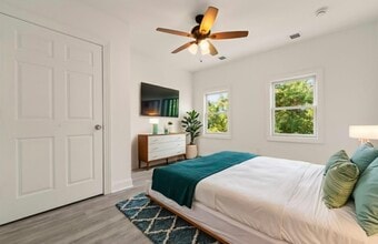 Building Photo - 218 Washington St