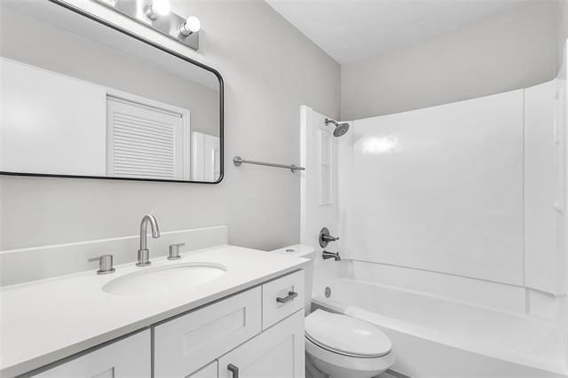 Building Photo - 5906 Marvin Loving Dr