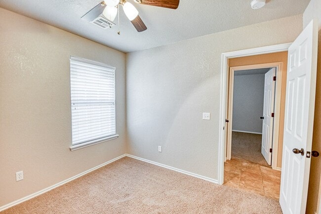 Building Photo - Beautiful three bedroom home with in-ground storm shelter!