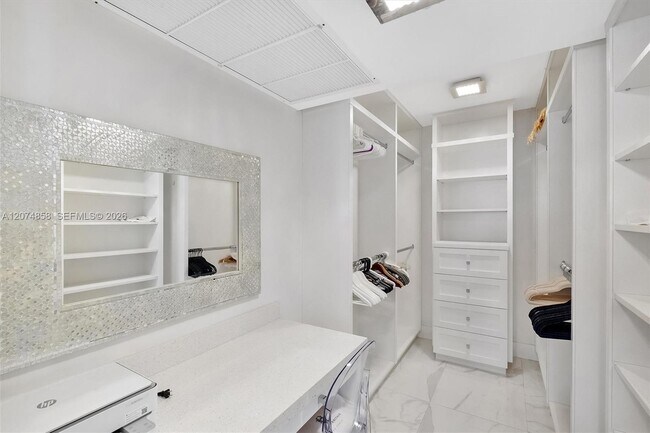 Building Photo - 5555 Collins Ave