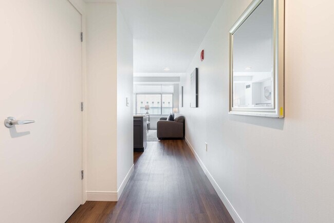 Building Photo - 350 Third Street-SI FL8-ID1050399P