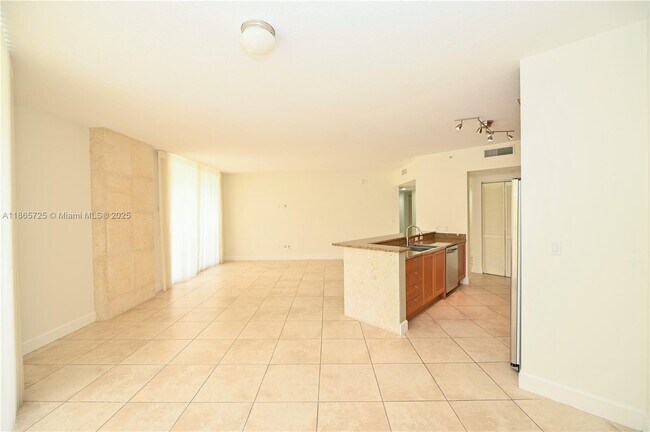 Building Photo - 55 Merrick Way
