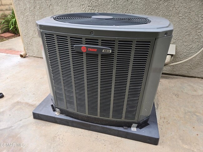 Building Photo - 3287 W Sierra Dr