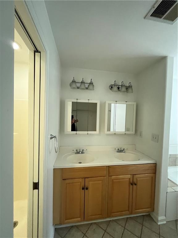 Building Photo - 889 Crew St SW