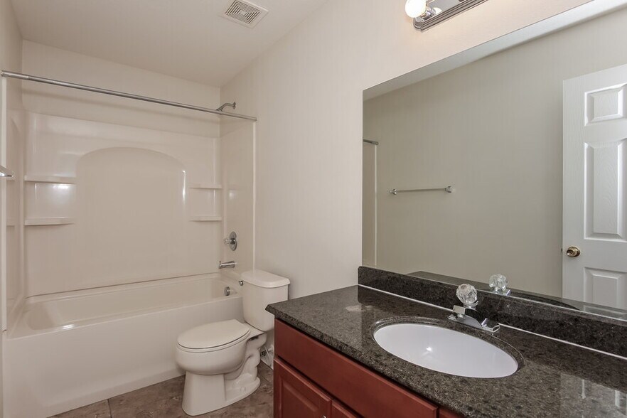 Building Photo - 9322 Zincoe Ln