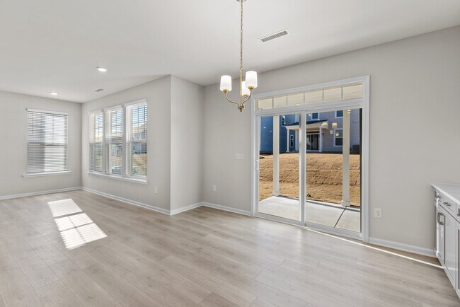 Building Photo - 2408 McKenzie Ridge Ln