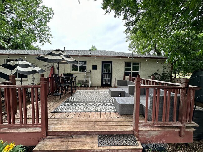 Building Photo - For Rent: Spacious 3 Bed + Office Home wit...