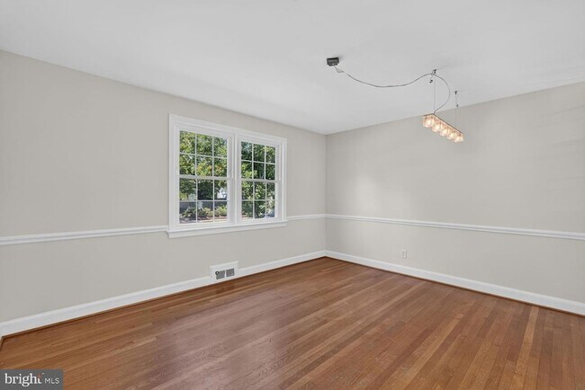 Building Photo - 4325 47th St NW